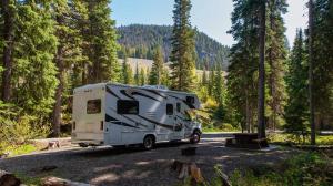 Vacanze open air, un’estate da record: giro d’affari a 8,5 miliardi e presenze in crescita