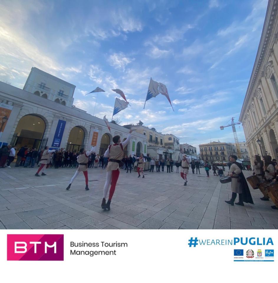 Sbandieratori e buyer, le emozioni dell'VIII edizone del BuyPuglia e il saluto di Emiliano